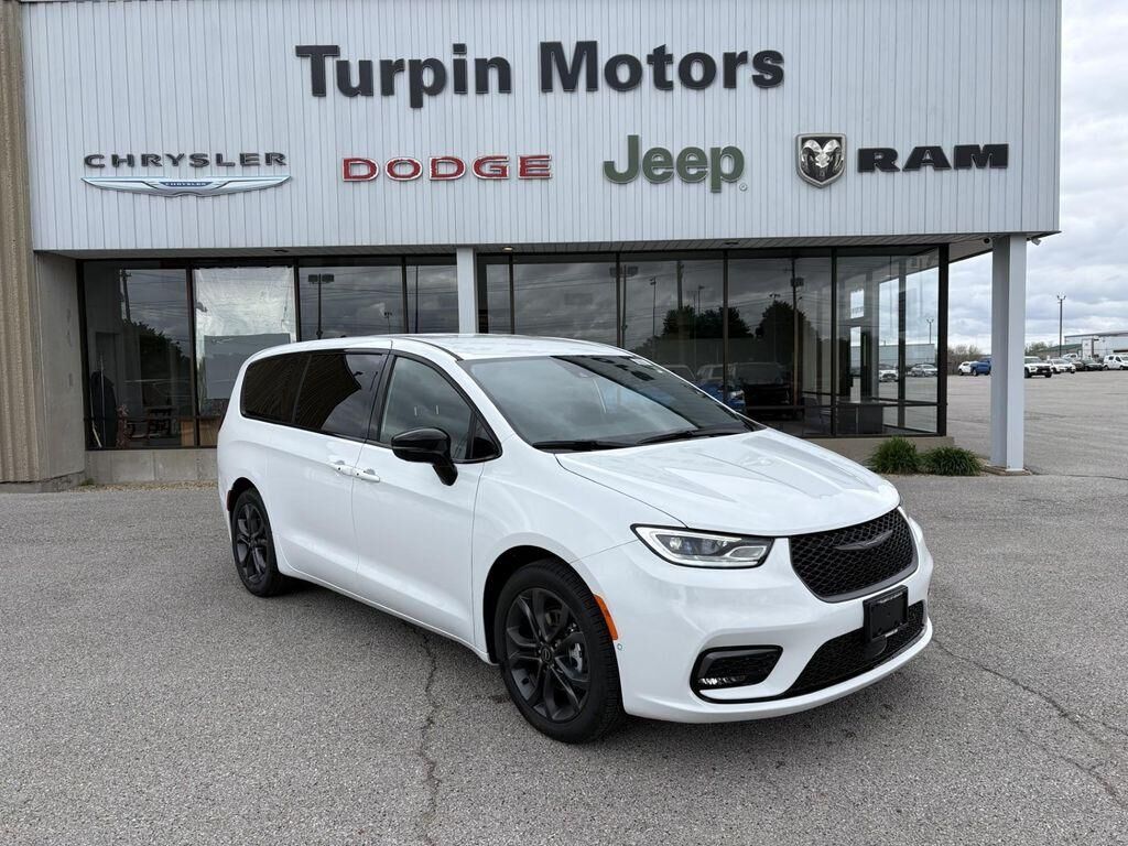 2026 CHRYSLER Pacifica