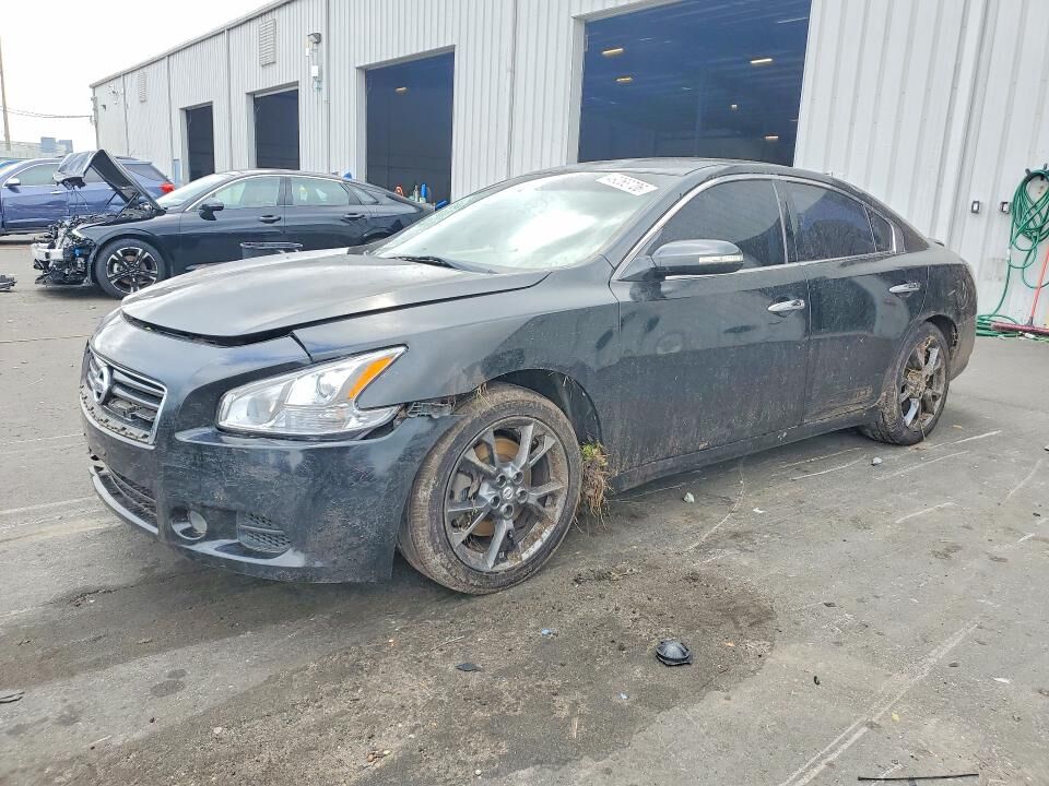 2012 NISSAN Maxima
