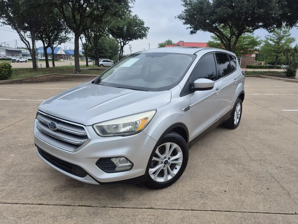 2017 FORD Escape