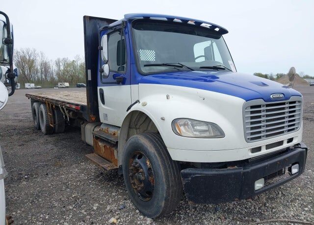 2013 FREIGHTLINER M2