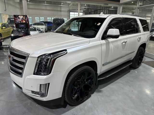 2016 CADILLAC Escalade