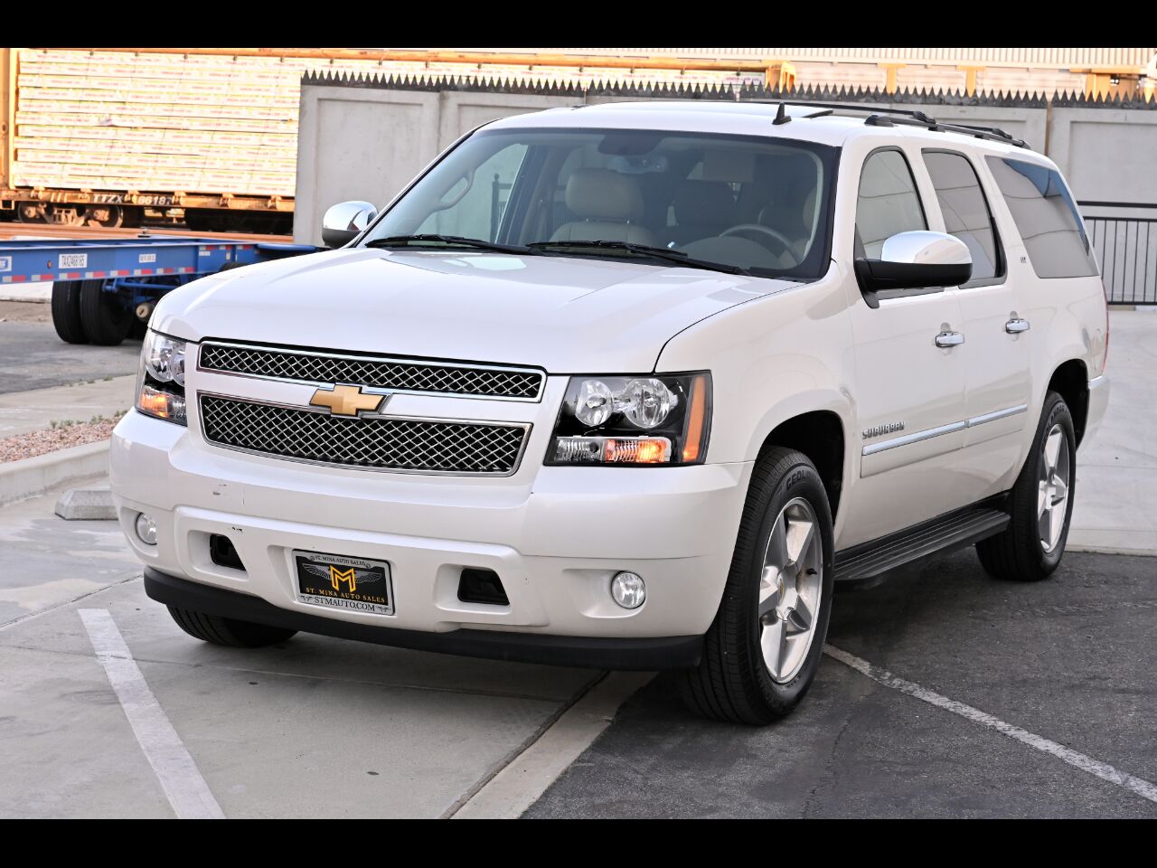 2013 CHEVROLET Suburban