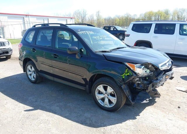 2016 SUBARU Forester