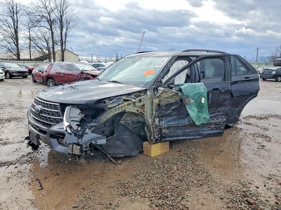 2020 FORD Explorer