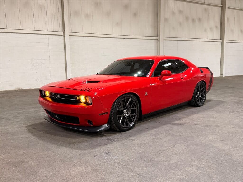 2016 DODGE Challenger