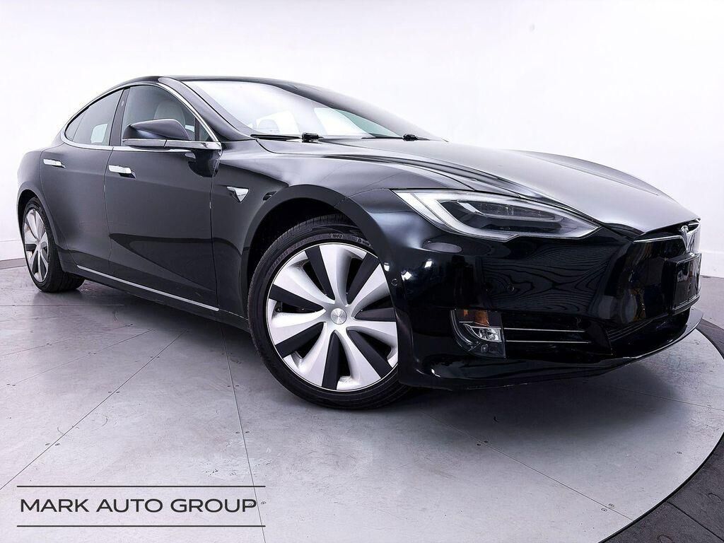 2021 TESLA Model S