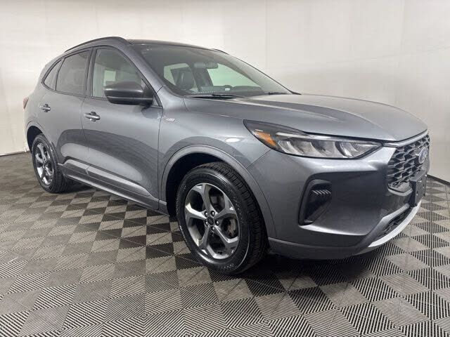 2023 FORD Escape
