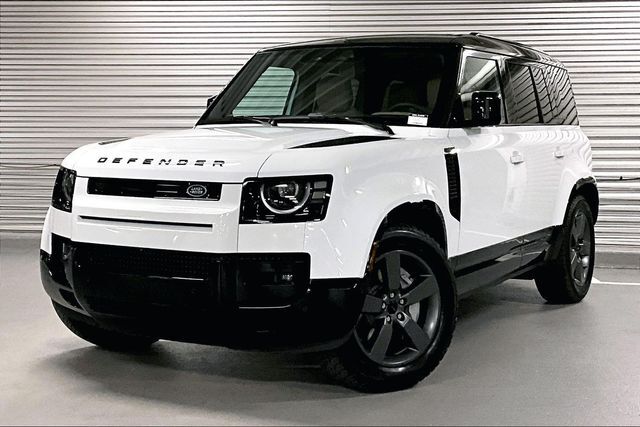 2026 LAND ROVER Defender
