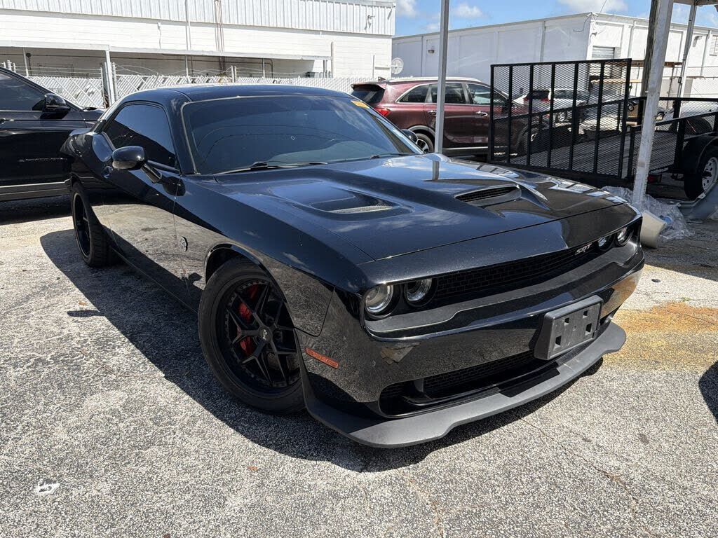 2016 DODGE Challenger