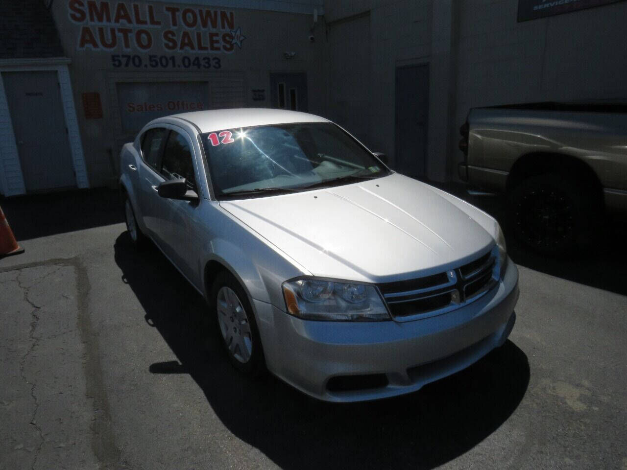 2012 DODGE Avenger