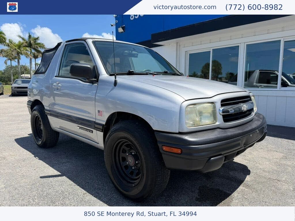 2002 CHEVROLET Tracker