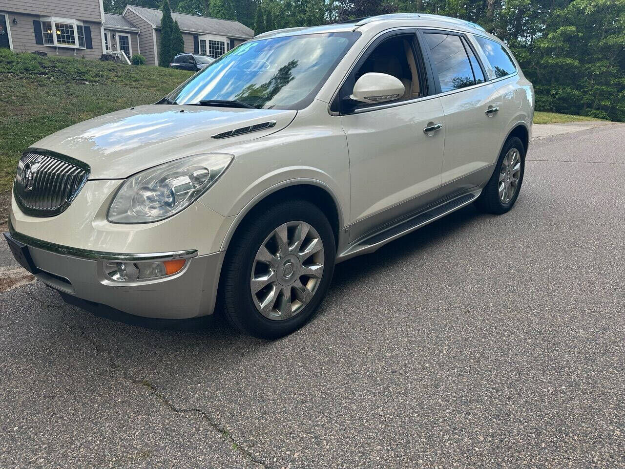 2011 BUICK Enclave