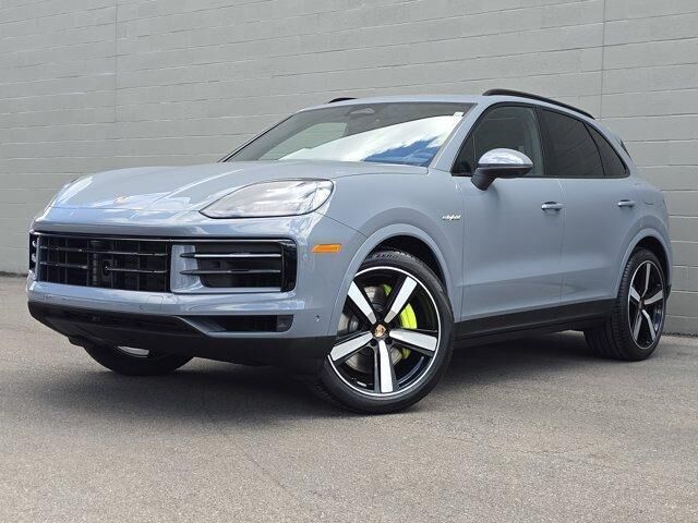 2026 PORSCHE Cayenne