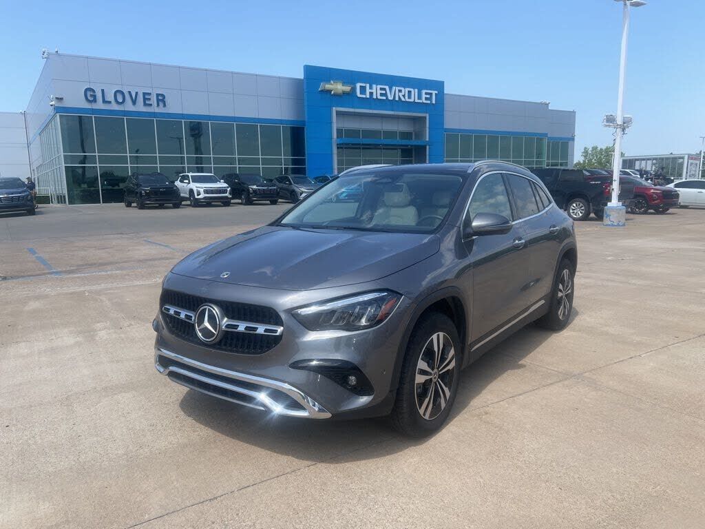 2025 MERCEDES-BENZ GLA-Class