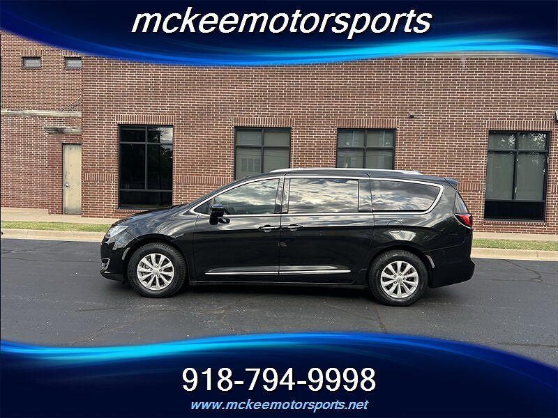 2018 CHRYSLER Pacifica