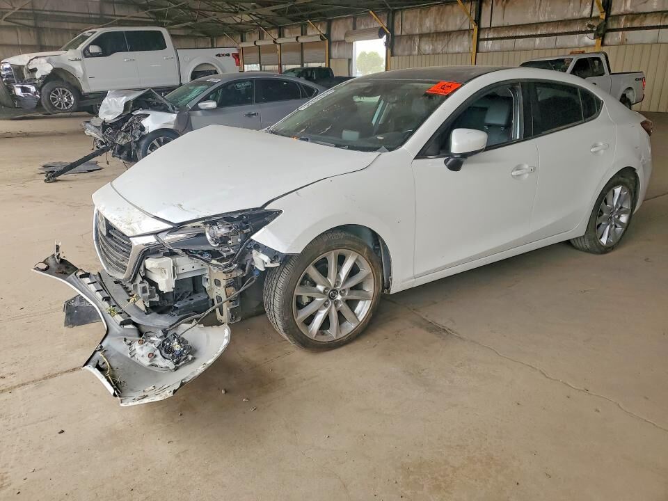 2017 MAZDA Mazda3