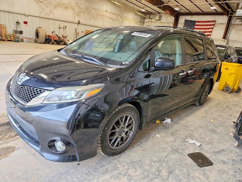 2017 TOYOTA Sienna
