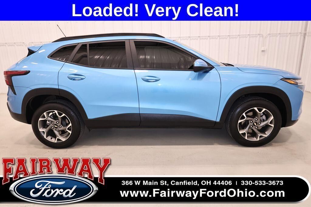 2025 CHEVROLET Trax