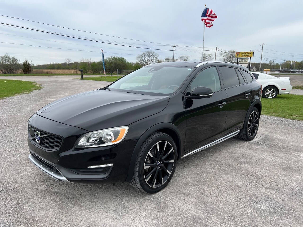 2016 VOLVO V60CC