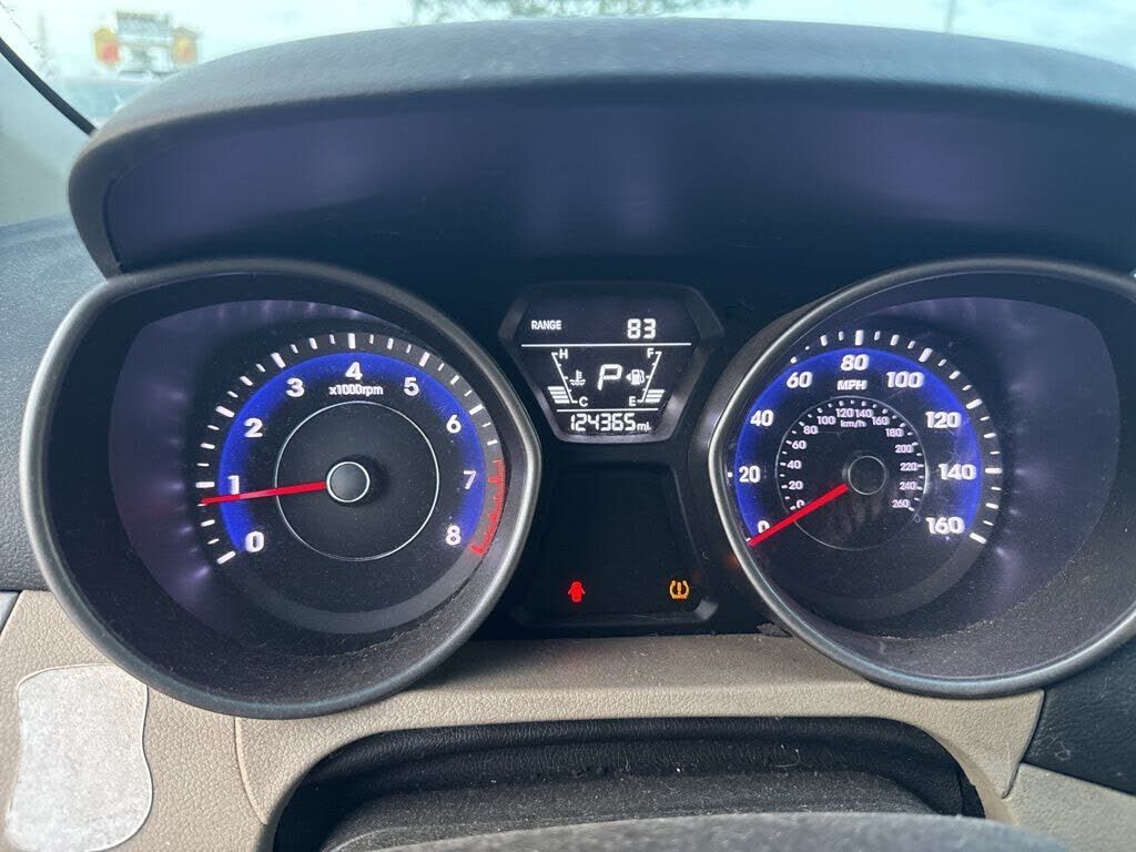 2016 HYUNDAI Elantra