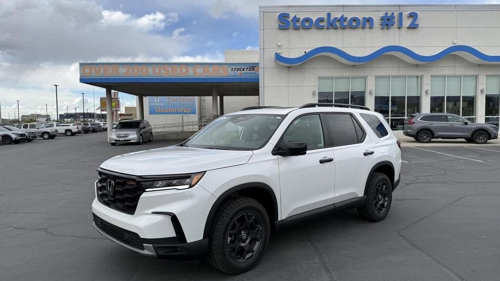 2025 HONDA Pilot
