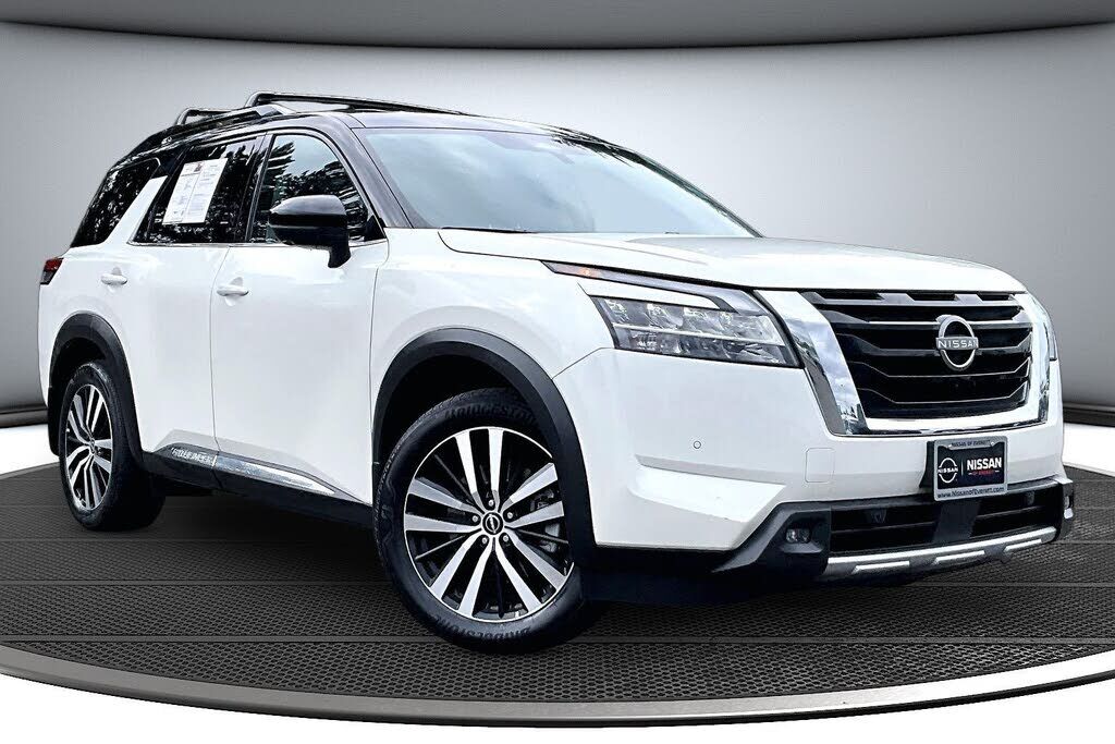 2023 NISSAN Pathfinder