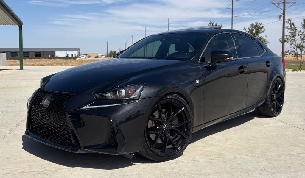 2018 LEXUS IS