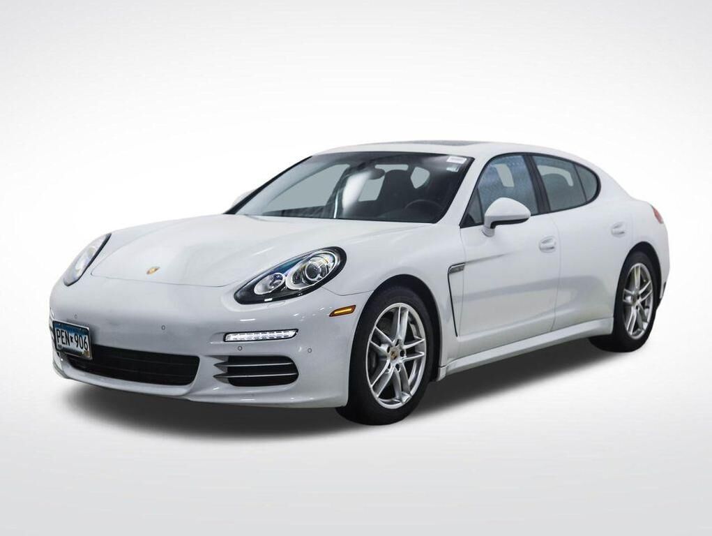 2014 PORSCHE Panamera