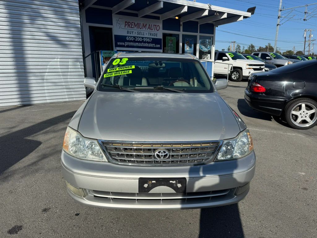 2003 TOYOTA Avalon