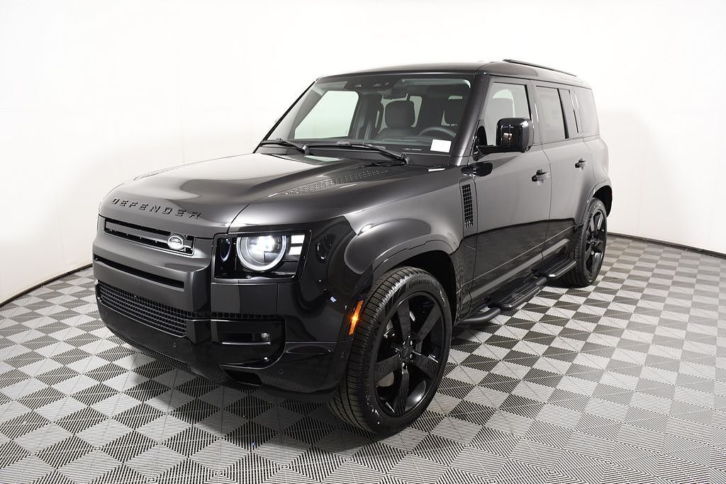 2026 LAND ROVER Defender