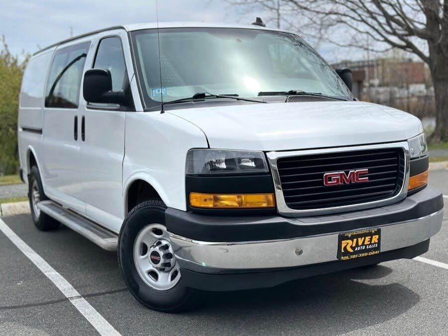 2019 GMC Savana