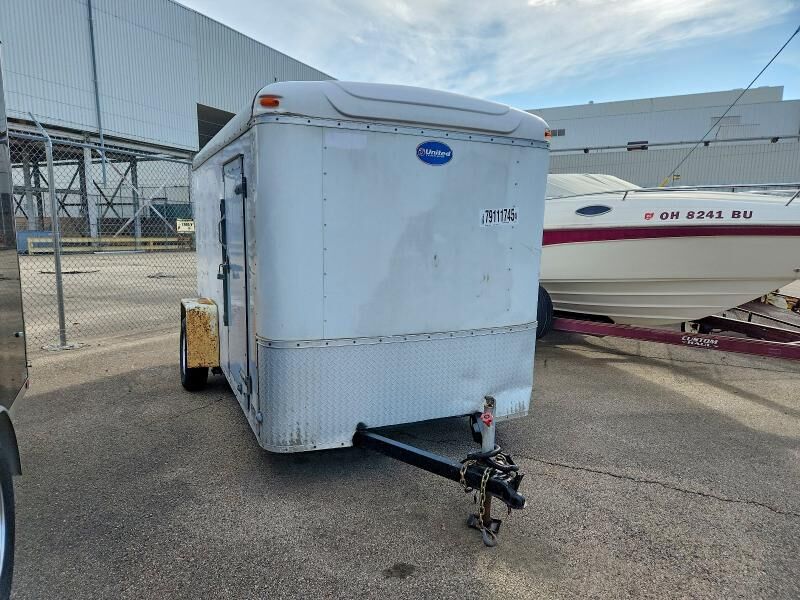 2017 UNITED TRAILERS United Trailers