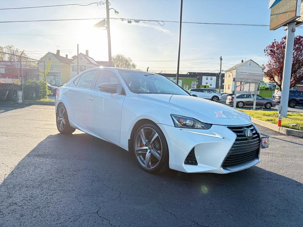 2017 LEXUS IS