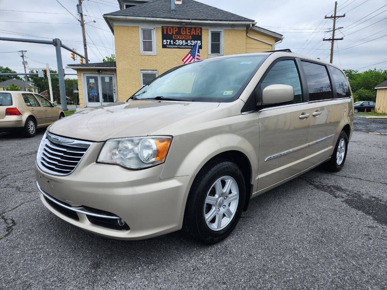2012 CHRYSLER Town and Country