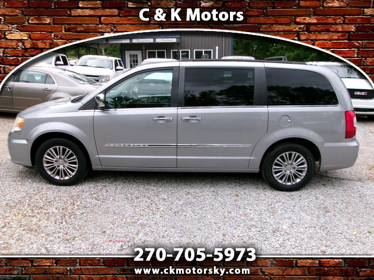 2014 CHRYSLER Town and Country