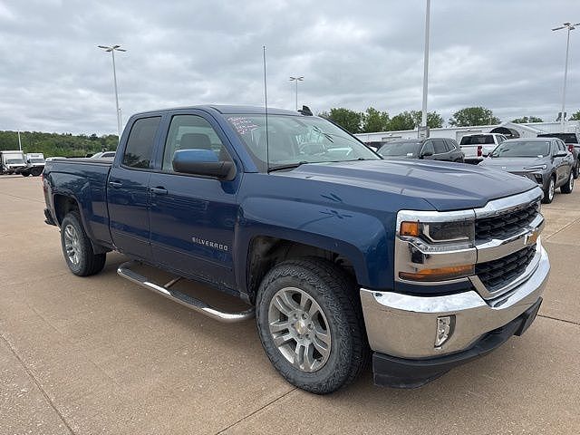 2017 CHEVROLET Silverado