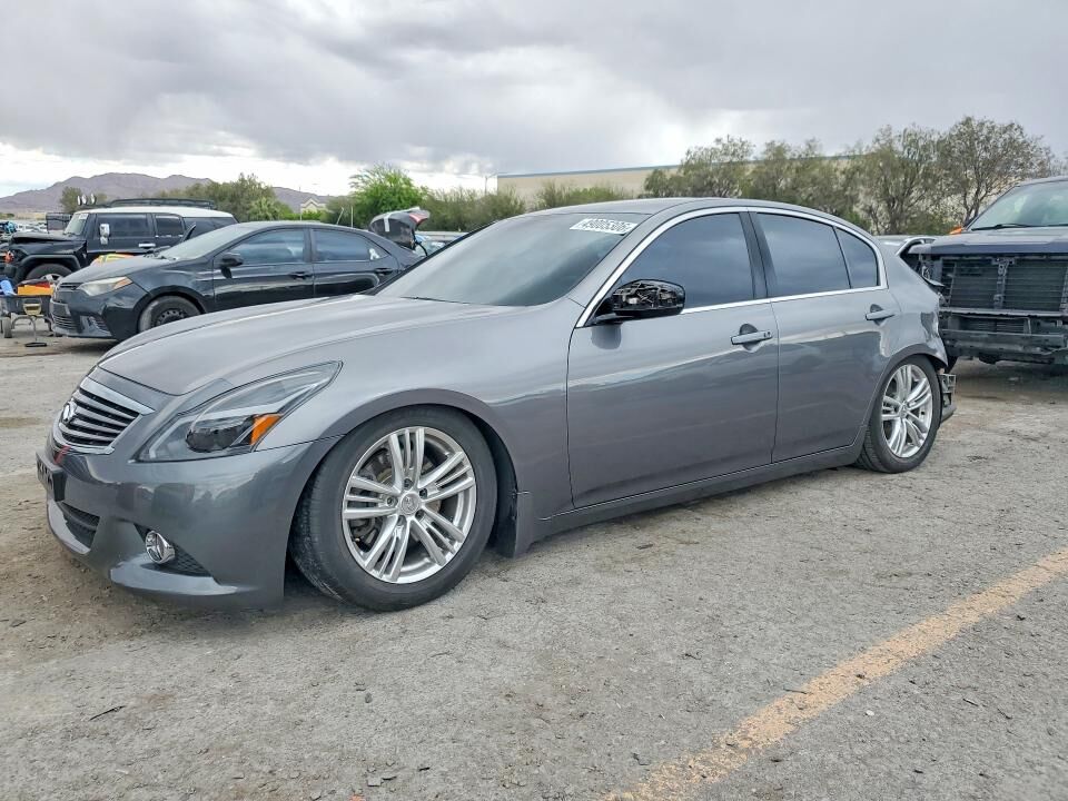2013 INFINITI G37