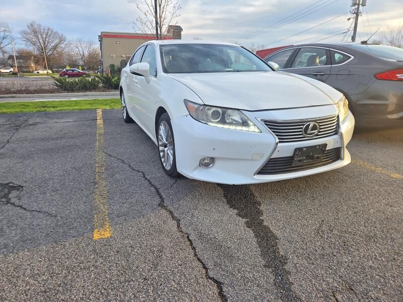 2013 LEXUS ES