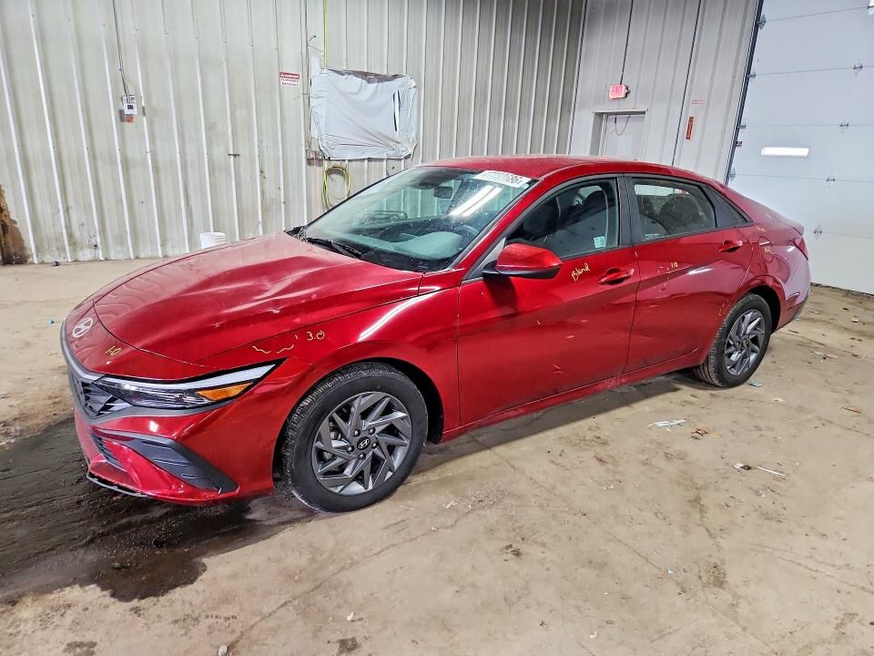 2024 HYUNDAI Elantra