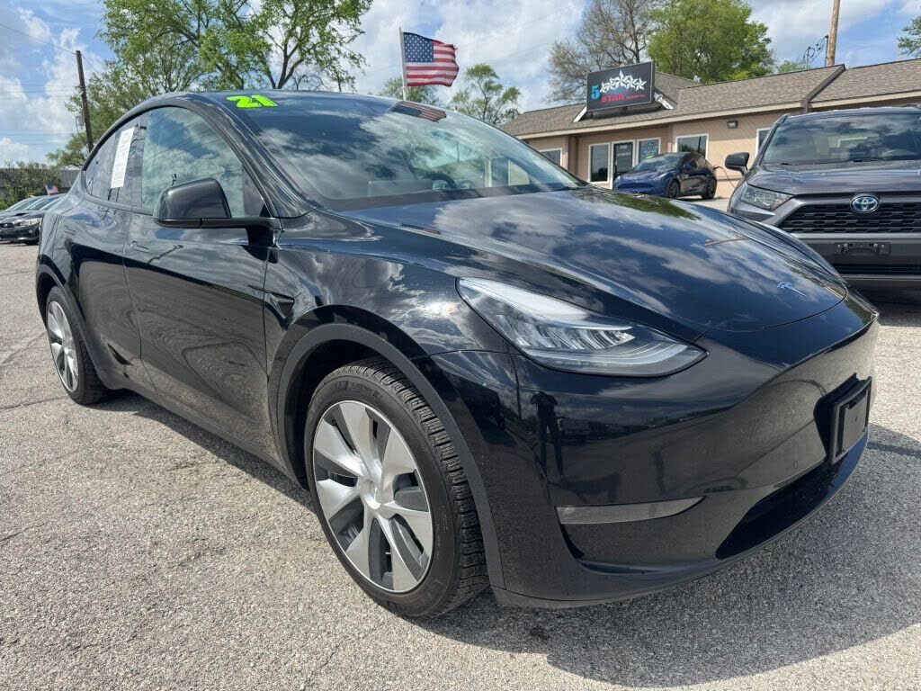 2021 TESLA Model Y