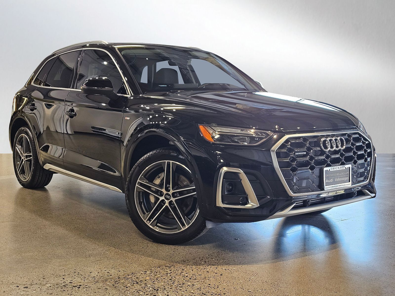 2025 AUDI Q5 e