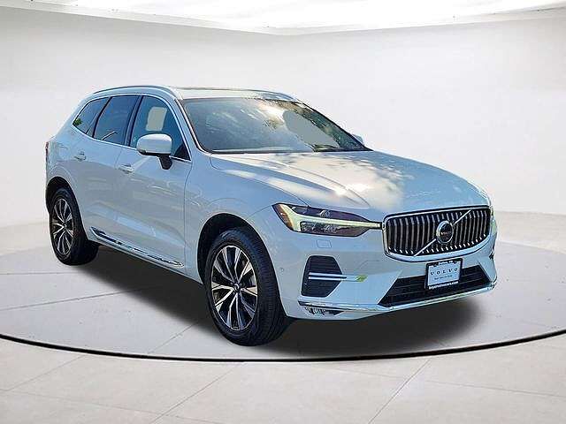 2023 VOLVO XC60