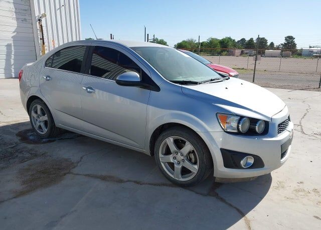 2015 CHEVROLET Sonic