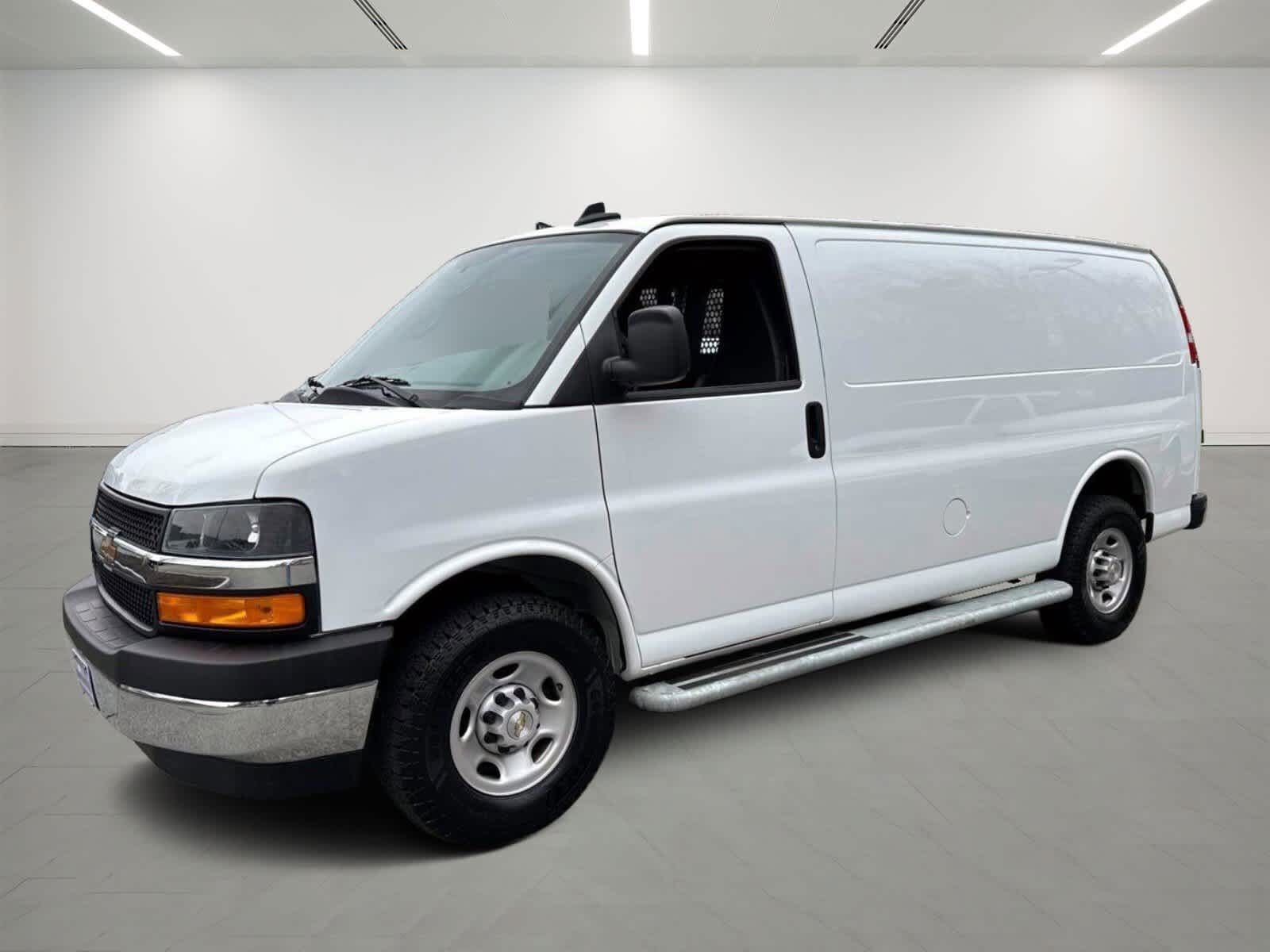 2024 CHEVROLET Express