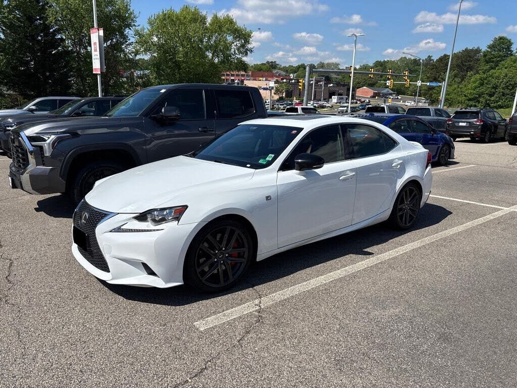 2016 LEXUS IS