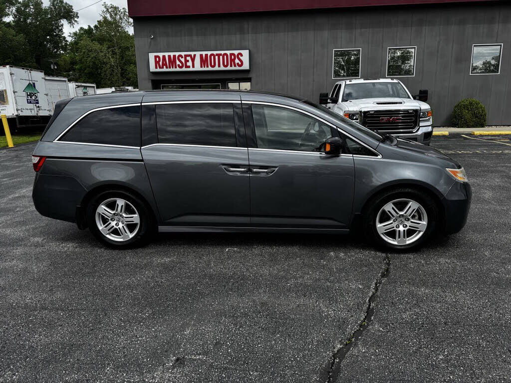 2013 HONDA Odyssey