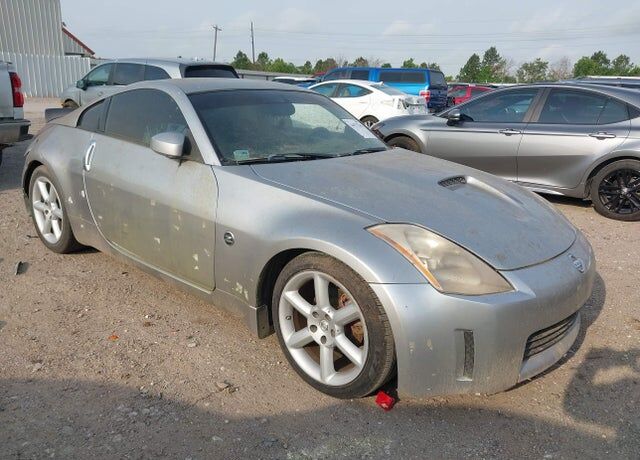 2004 NISSAN 350Z