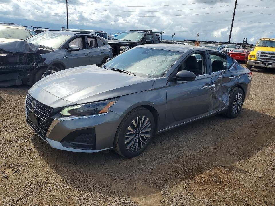 2025 NISSAN Altima