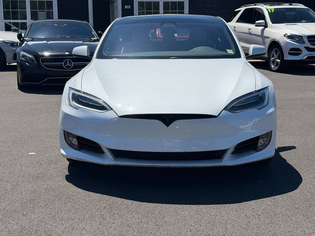 2020 TESLA Model S