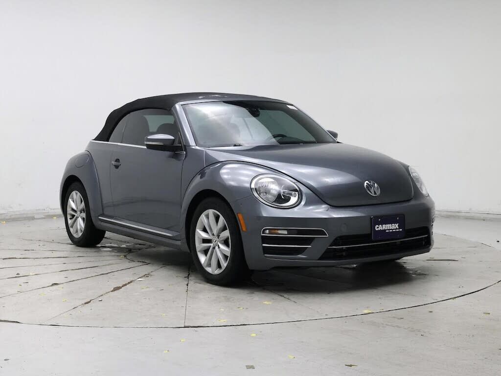 2017 VOLKSWAGEN Beetle